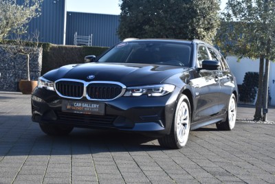 Car Gallery De Geyndt - BMW 330 Touring