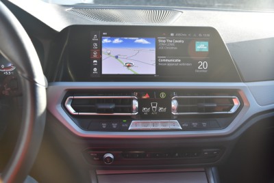 Car Gallery De Geyndt - BMW 330 Touring