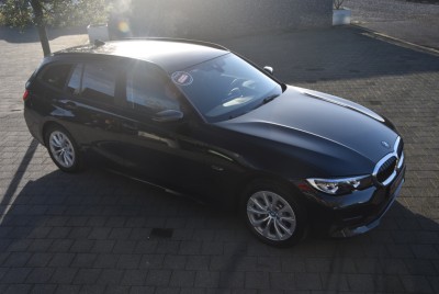 Car Gallery De Geyndt - BMW 330 Touring