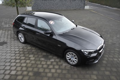 Car Gallery De Geyndt - BMW 330 Touring
