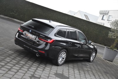 Car Gallery De Geyndt - BMW 330 Touring